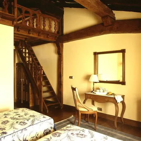 Casa De Campoo Naveda (Cantabria)